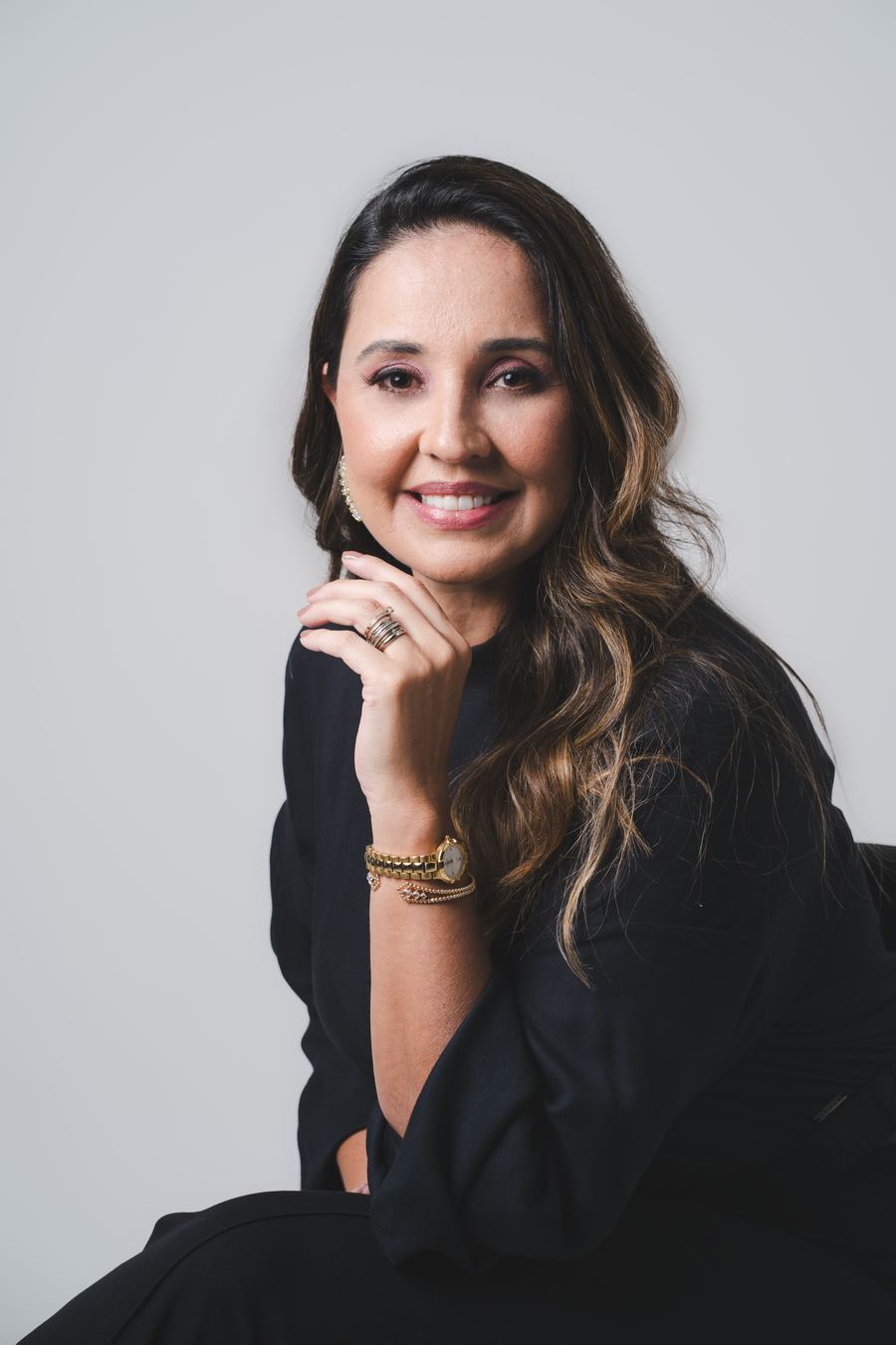 Dra. Priscila de C. P. Oliveira, especialista em Endodontia e Prótese